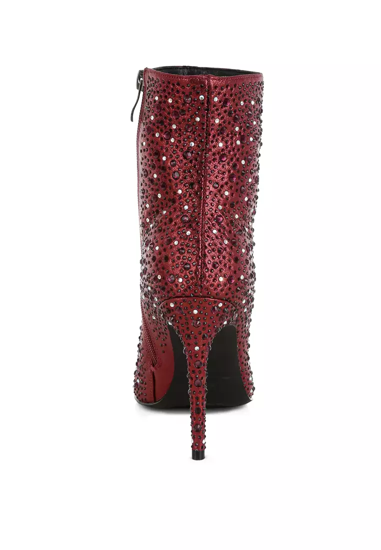 Sepatu bot stiletto berhiaskan berlian imitasi warna merah anggur