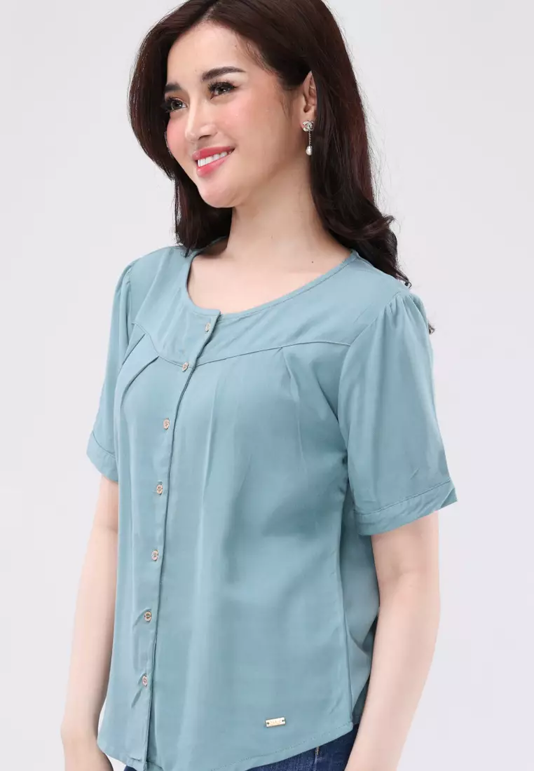 Bold Twill Short Sleeves Round Neck Blouse