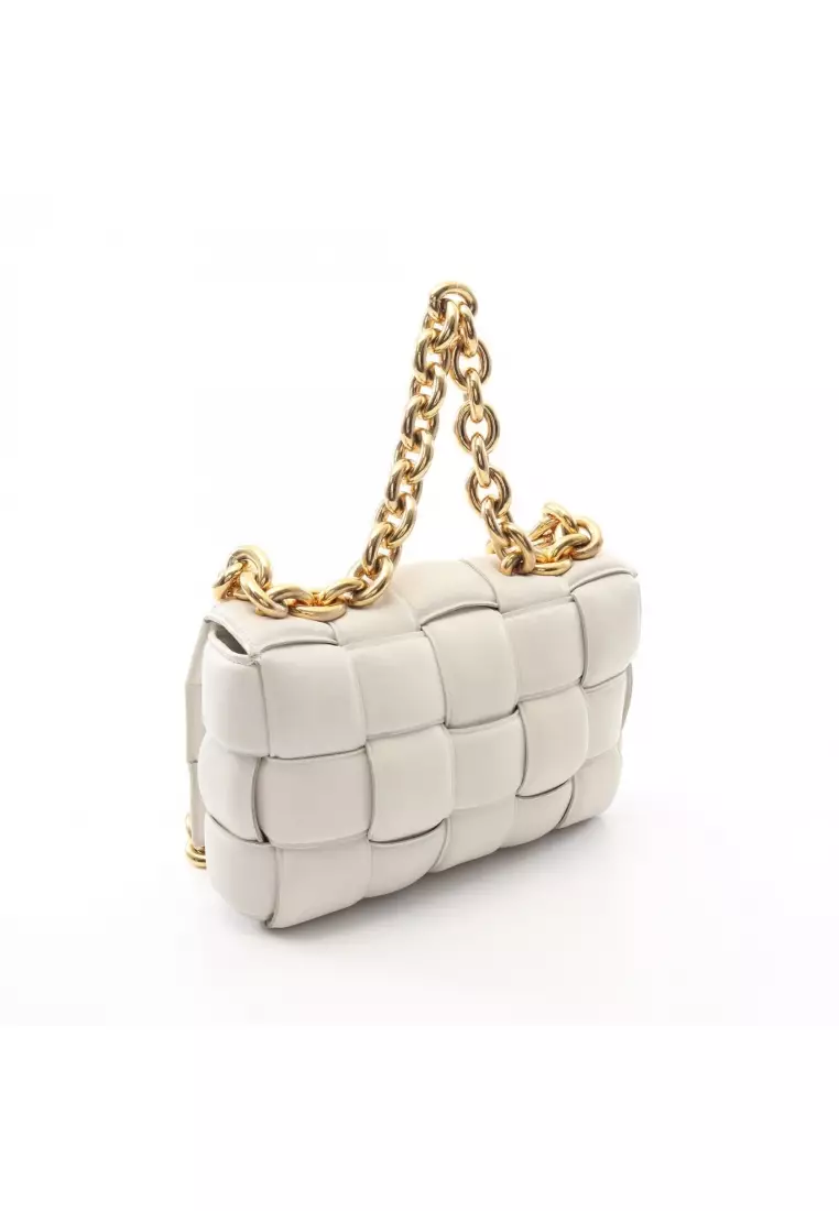 Pre-Loved BOTTEGA VENETA The chain cassette chain shoulder bag leather  white 2WAY