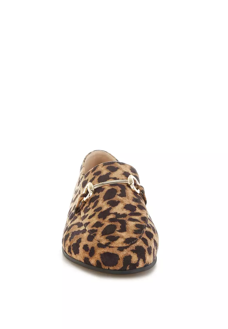 Sepatu Loafer Datar Hias Horsebit dengan Motif Macan Tutul