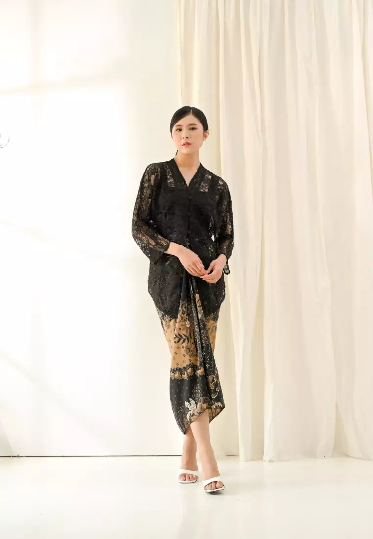 Aruna kebaya blouse