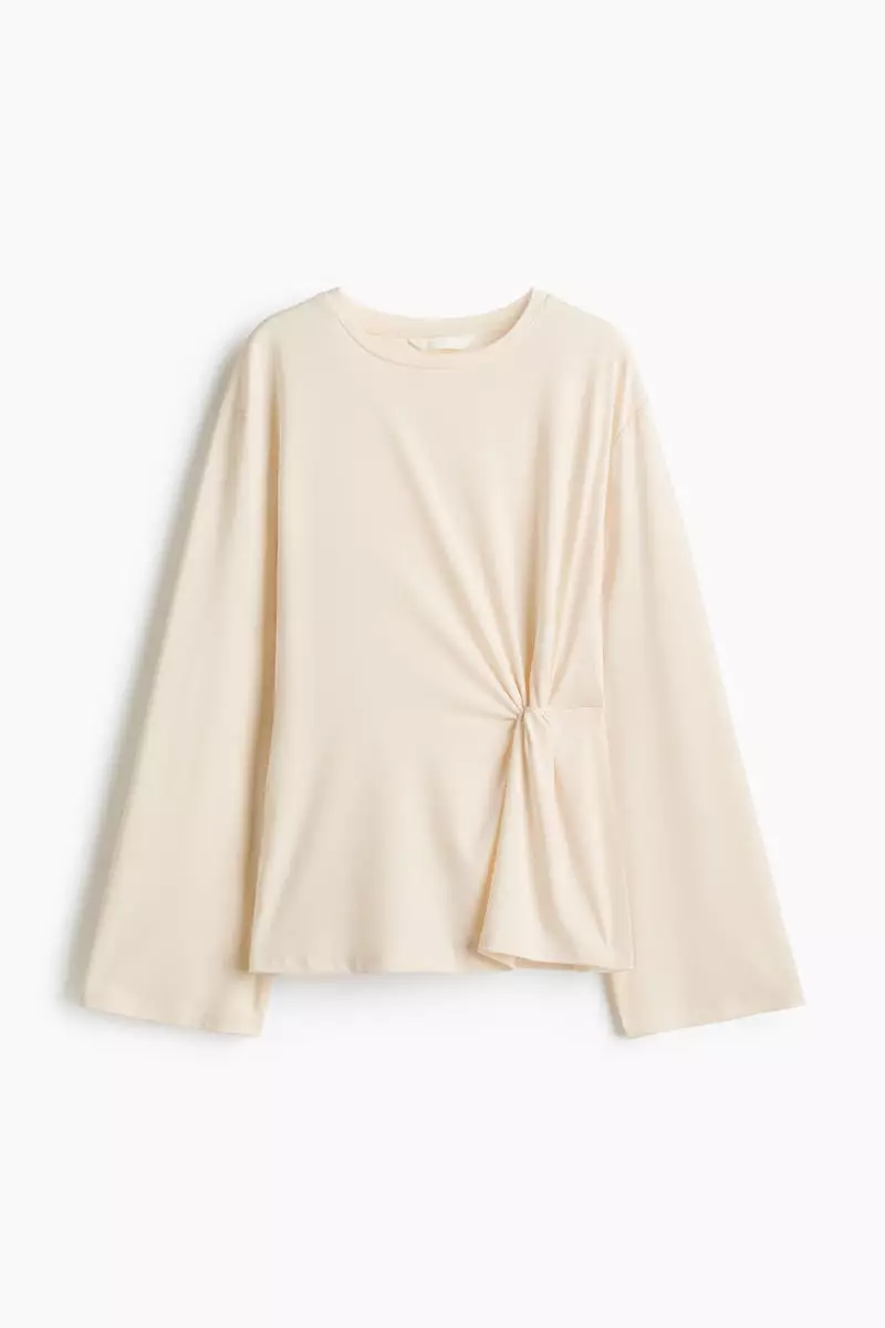 Twist-detail top