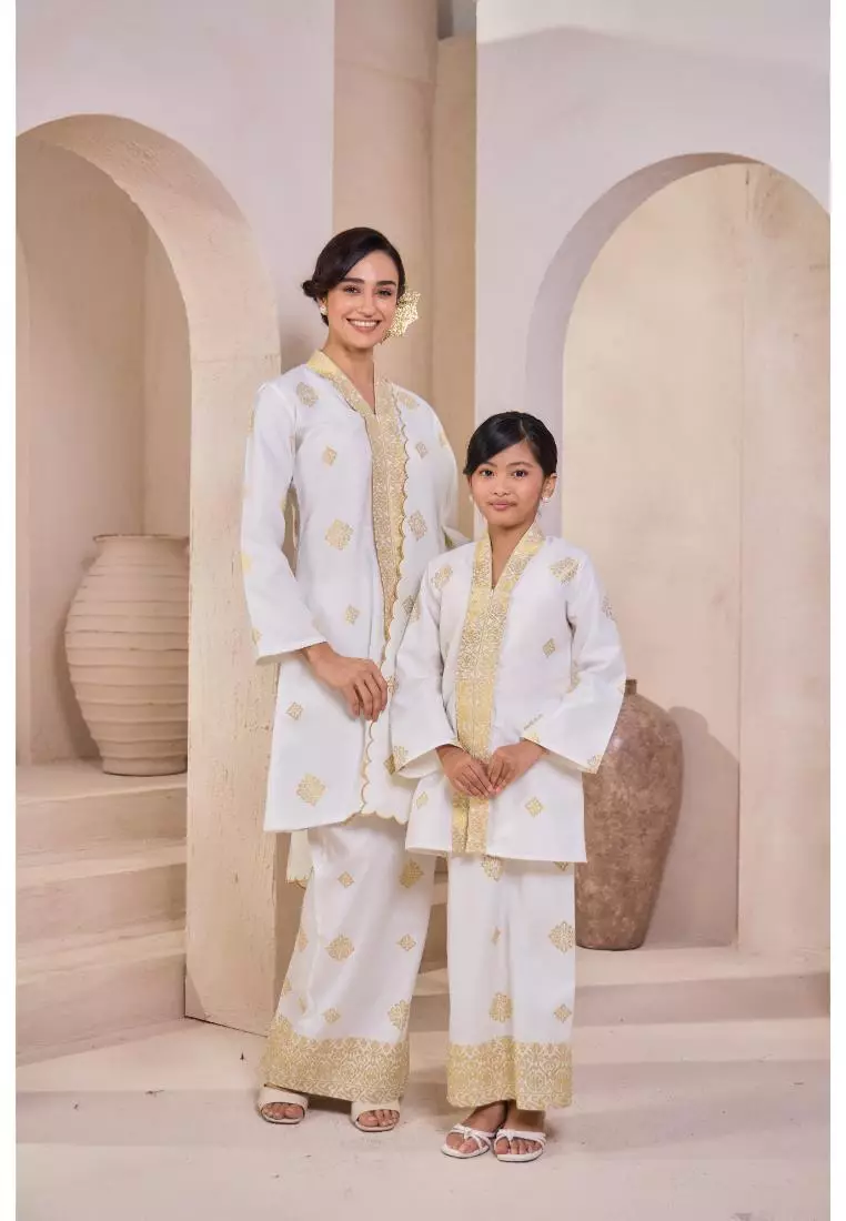 Kebarung Songket Mahsuri