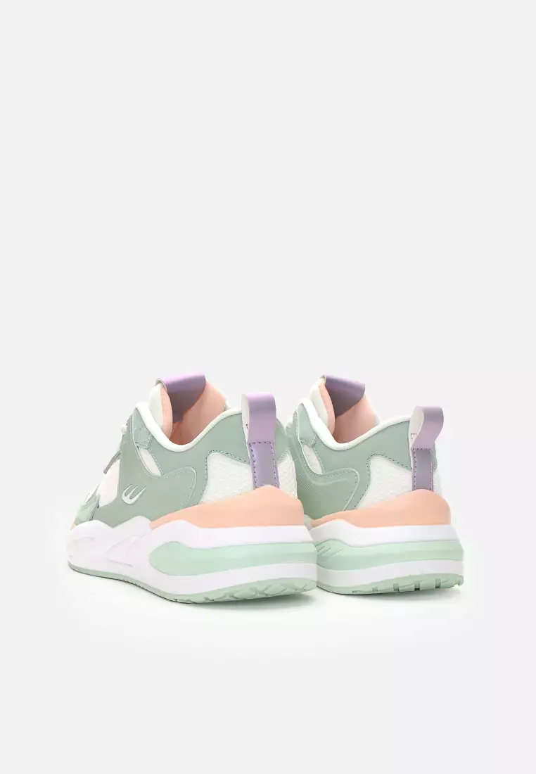 World Balance SAKURA STRIDER Women's Lifestyle Shoes