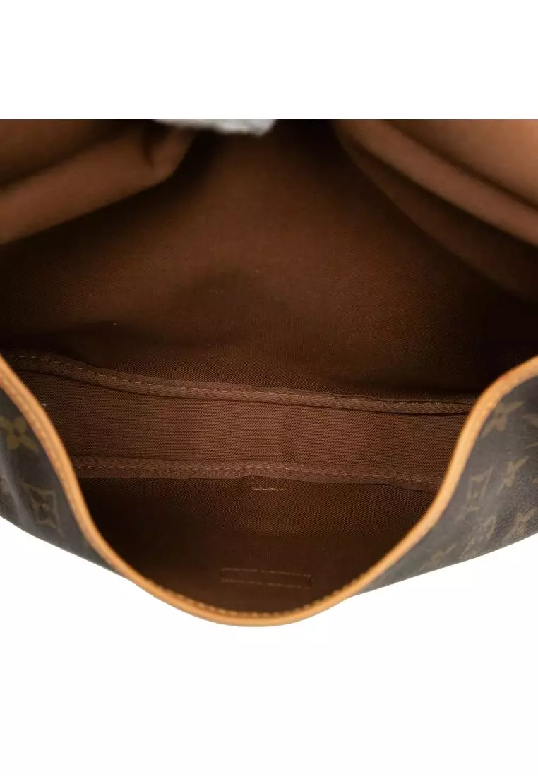 Pre-Loved Louis Vuitton Monogram Saumur 30