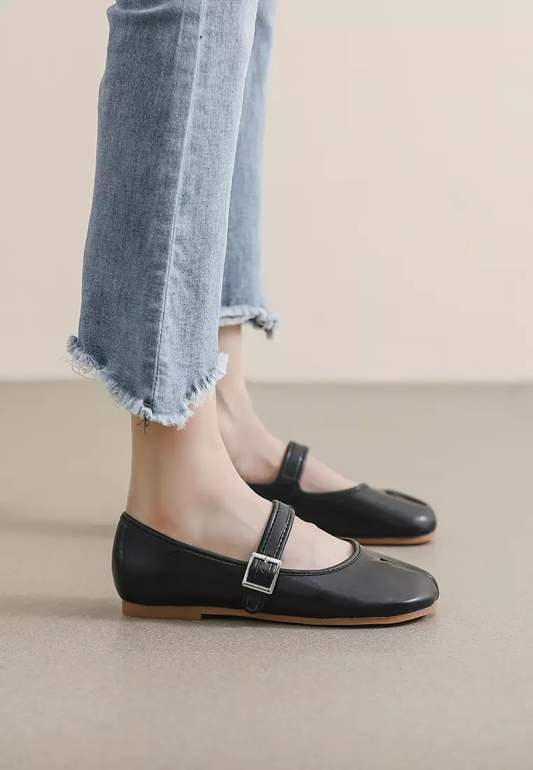 Split Toe Mary Jane Shoes WW202-1