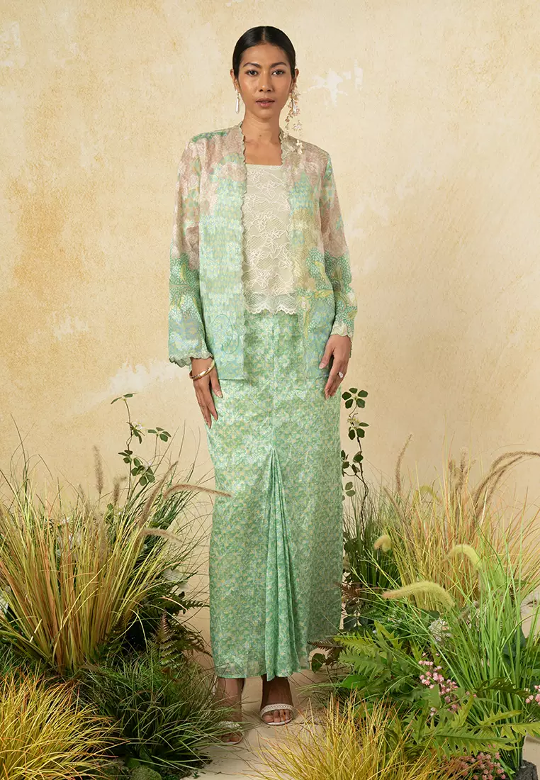 KHADIJAH BATIK THREE PIECE KEBAYA
