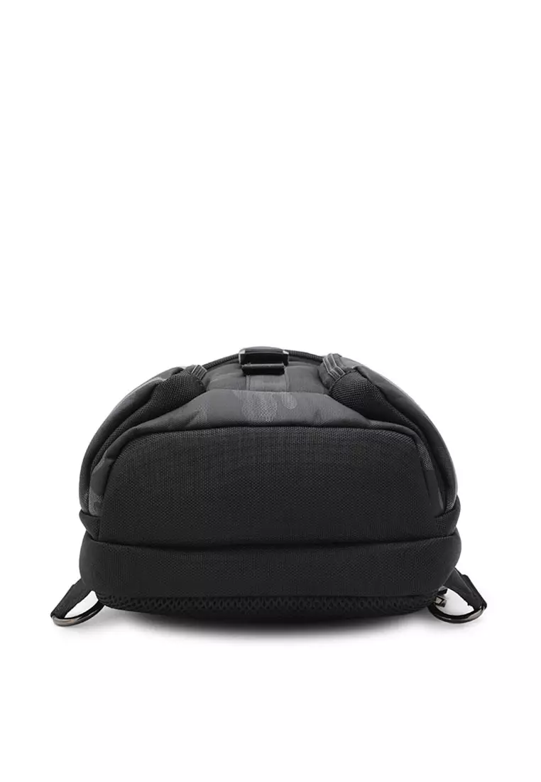 Men's Sling Bag / Chest Bag / Crossbody Bag - Black