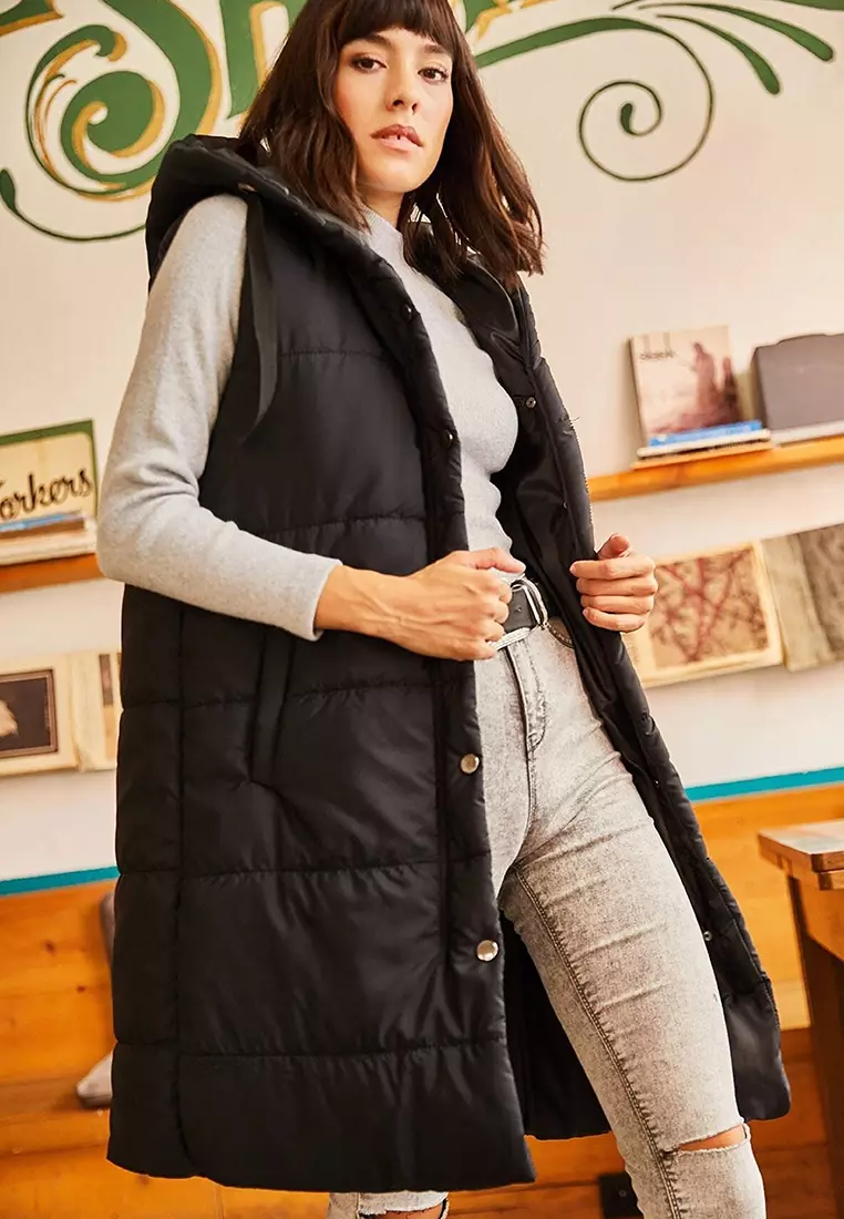 Hooded Pocket Puffer Vest