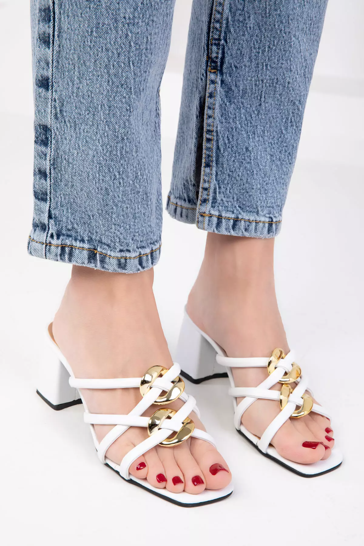 Knotted Straps Heels