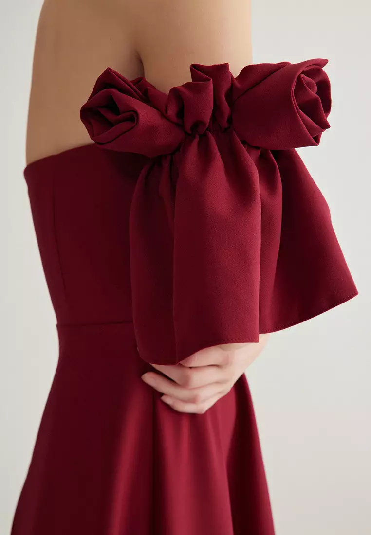 Burgundy A-Cut Rose Detailed Woven Chic Dress