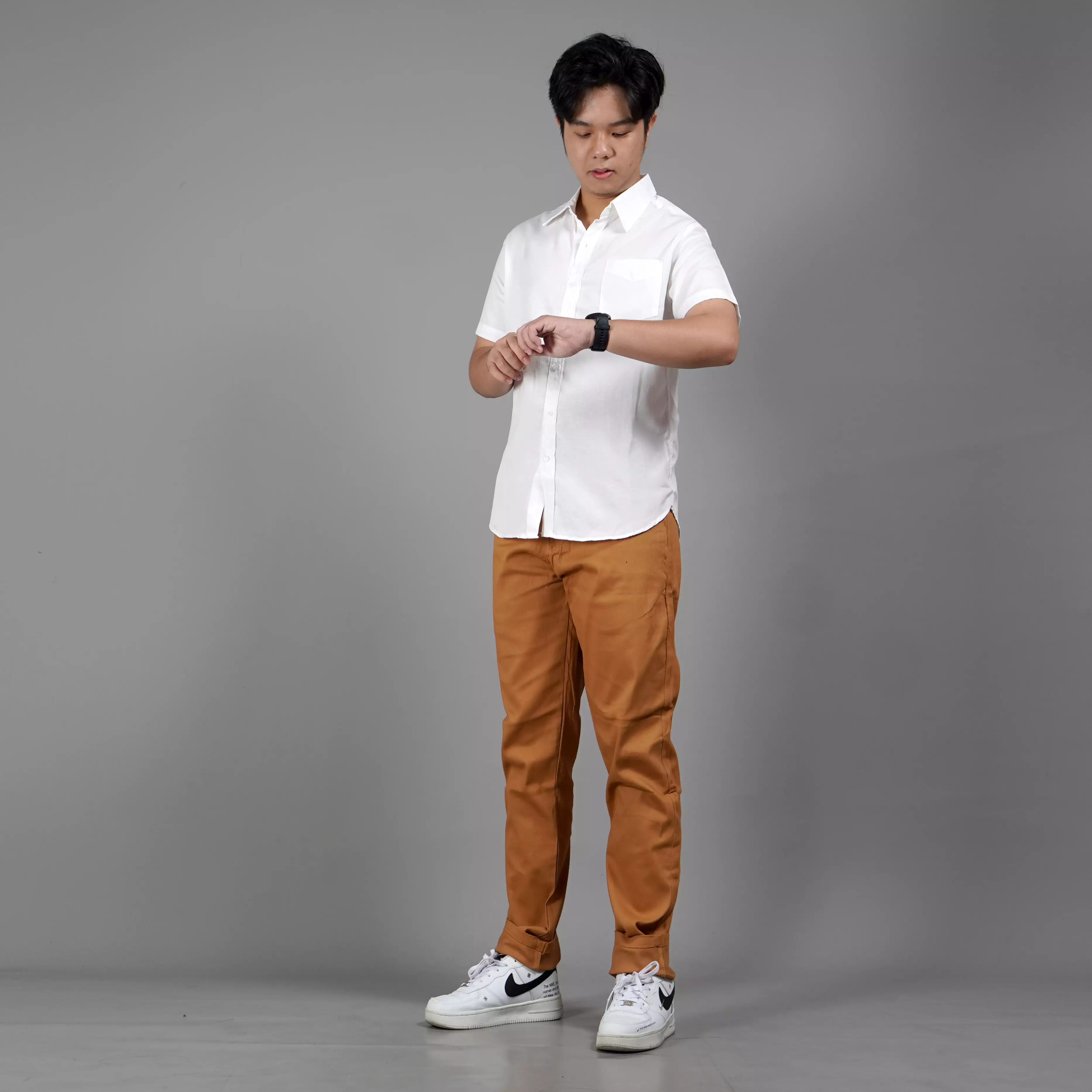  CALEB Kemeja Pria Work Shirt Kemeja Polos Pria Lengan Pendek - Broken White