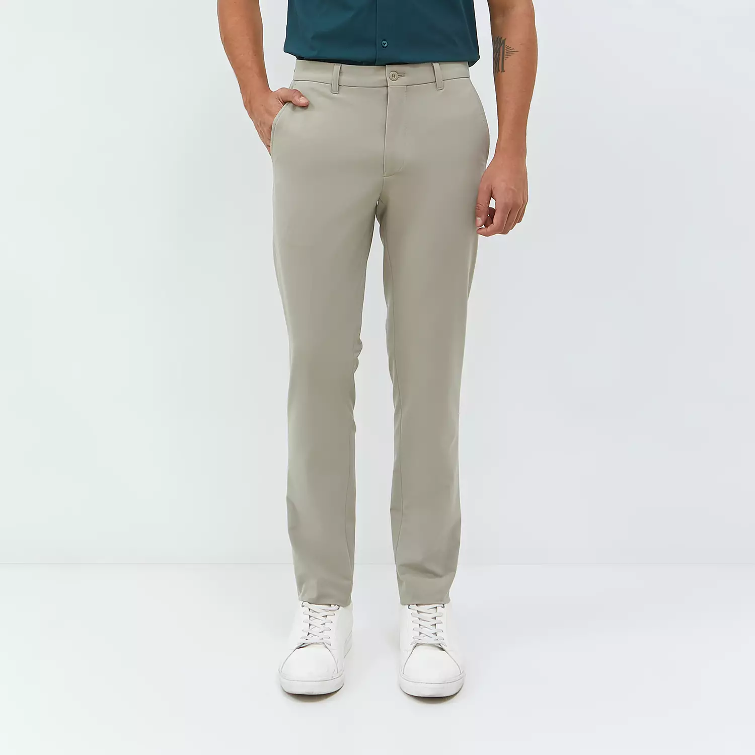 Jobb San Diego Celana Panjang Modern Slim Fit Light Khaki Warna Light Khaki
