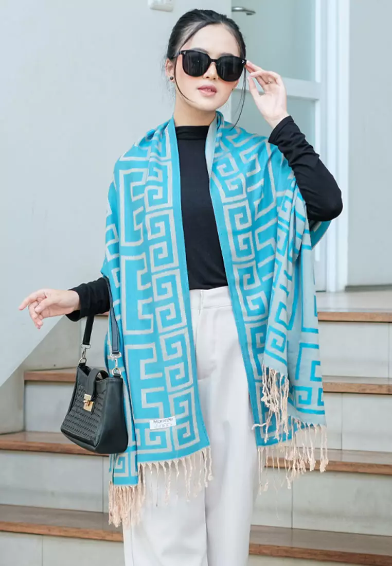 Aksesoris Wanita Reversible Viscose Geometric Maze Pattern Pashmina Shawl Syal Wanita Ocean Breeze Blue