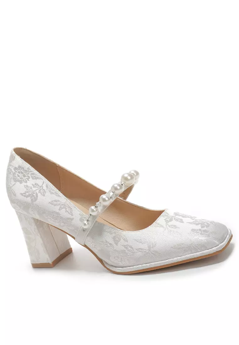 Discount on Twenty Eight Shoes  shoes - SKU: 7CM Pearl Strap Cotton Print Mary Jane Shoes BY870-45