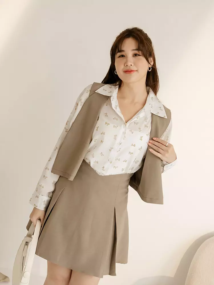 Buy OBSTYLE Delicate bow print long-sleeve shirt [AB19601] 2026 Online ...