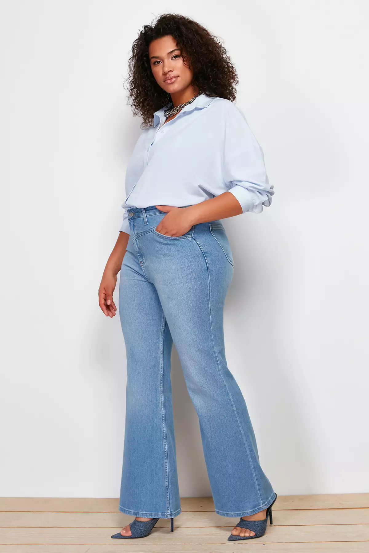 High Waist Comfort Stitch Detail Spanish Leg Flare Fit Jeans