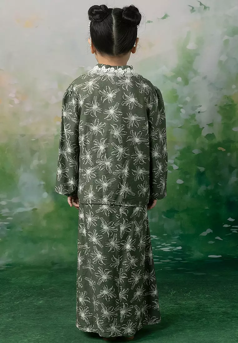 Gades Lubna Kebaya Set