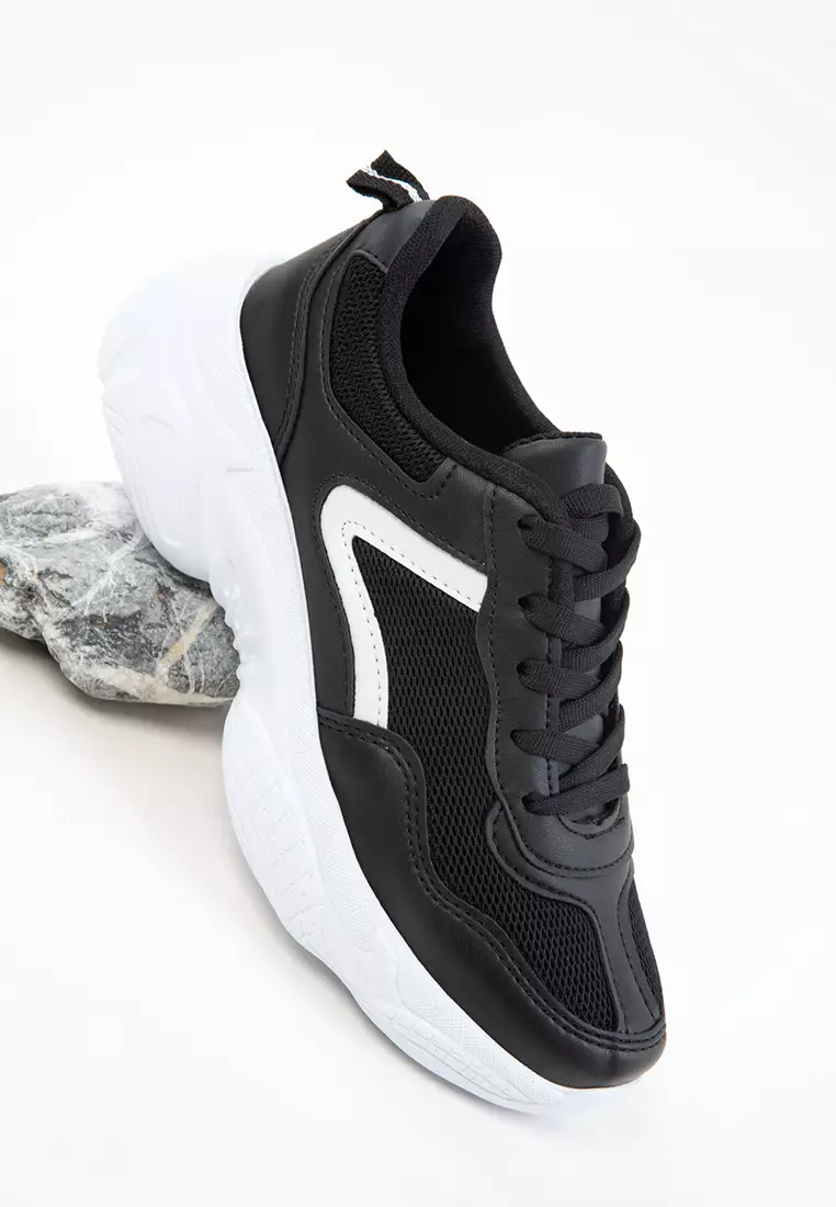 Black-White Women's Sneaker 20610