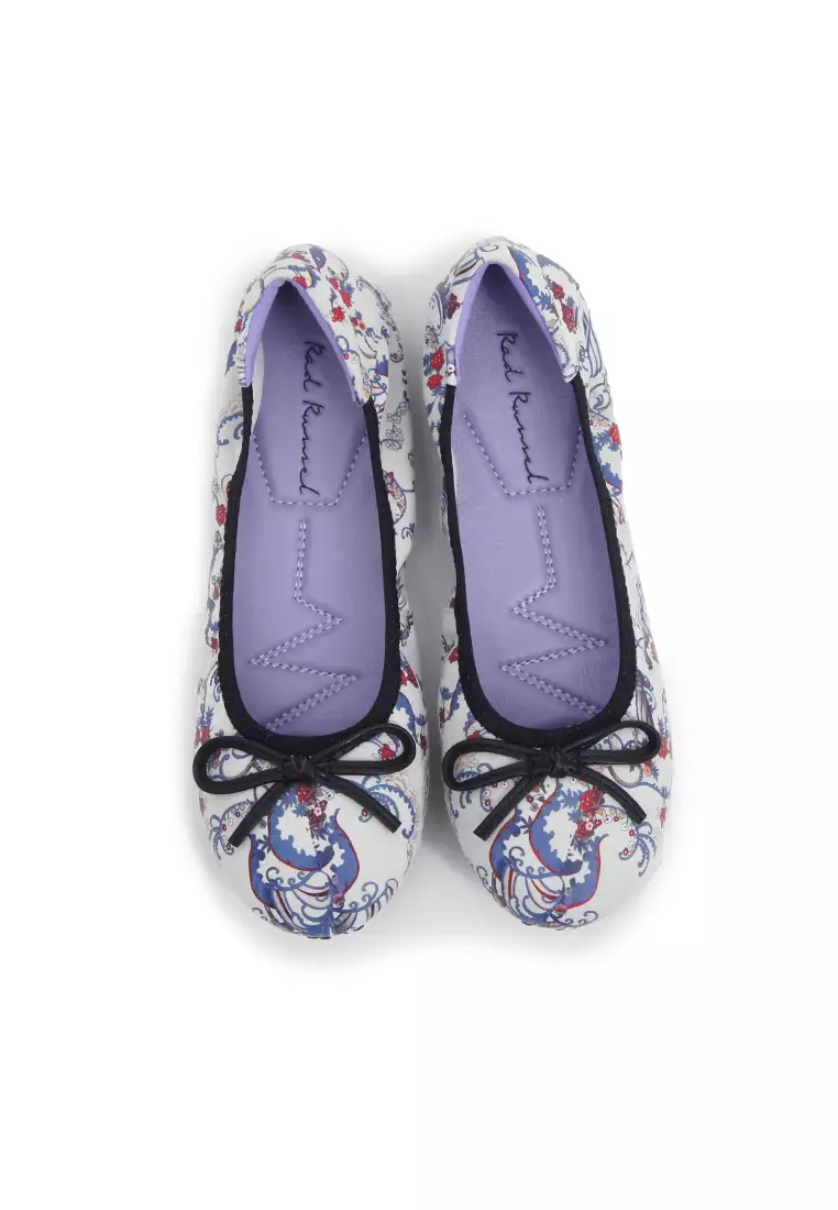 White on sale floral flats