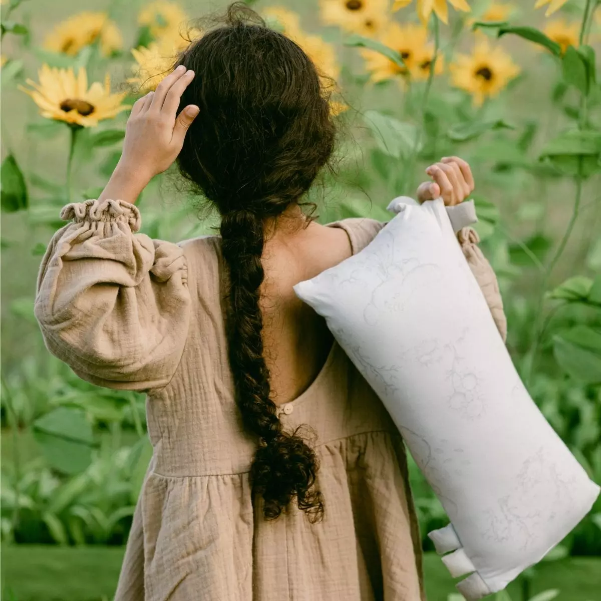 Friends of Sally Mini Hug Pillow Zion Collection - Bantal Tidur