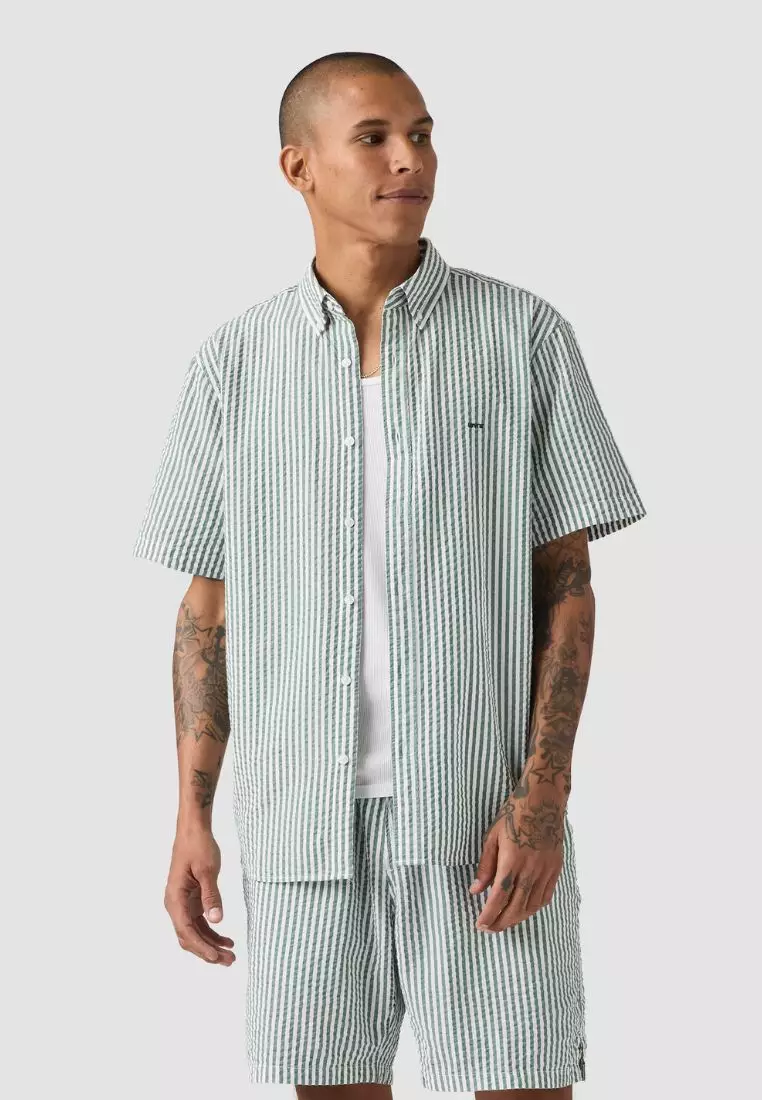 Men's Short-Sleeve Authentic Button-Down Shirt A9161-0026