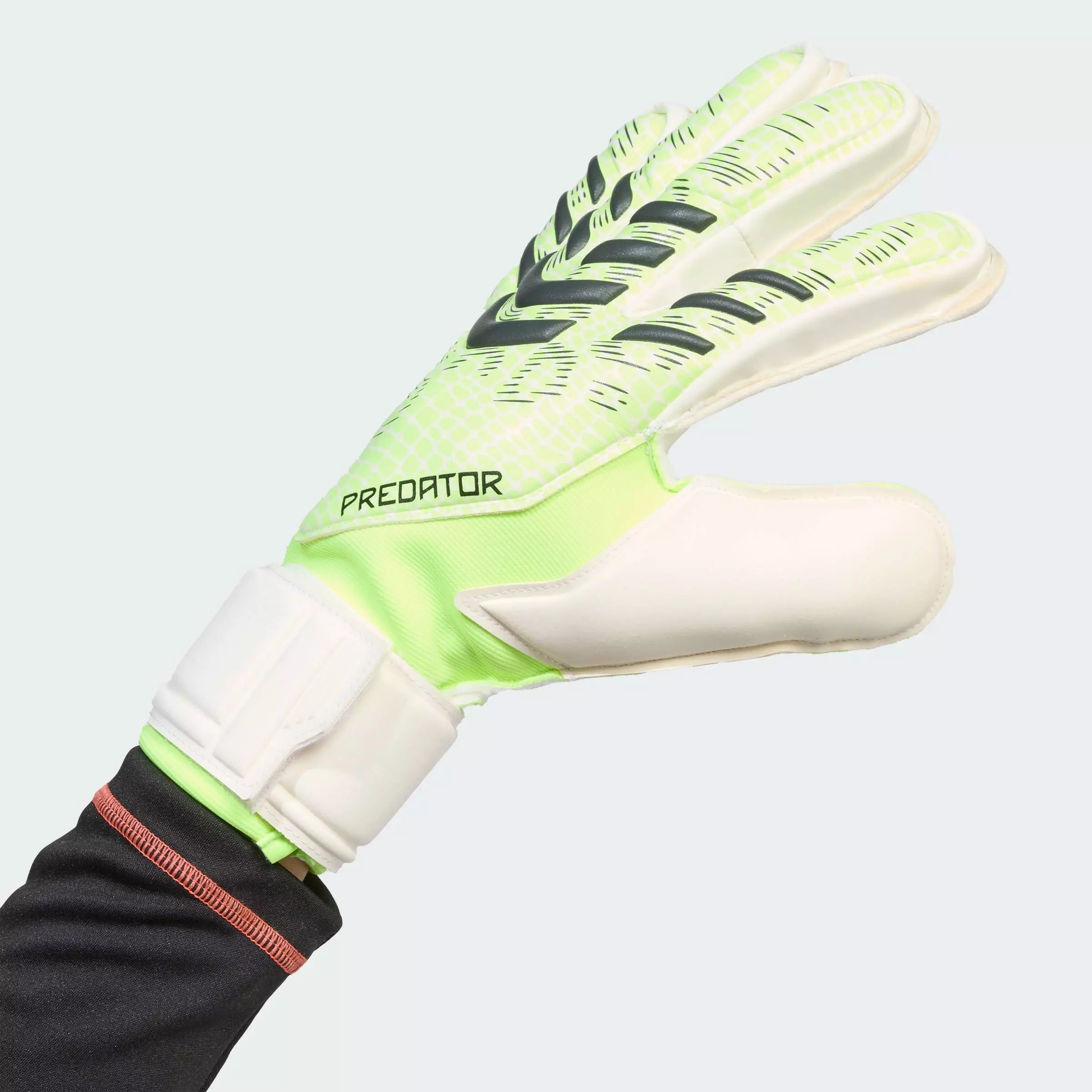 Football Predator Match Fingersave Goalkeeper Gloves Unisex Green JN5353