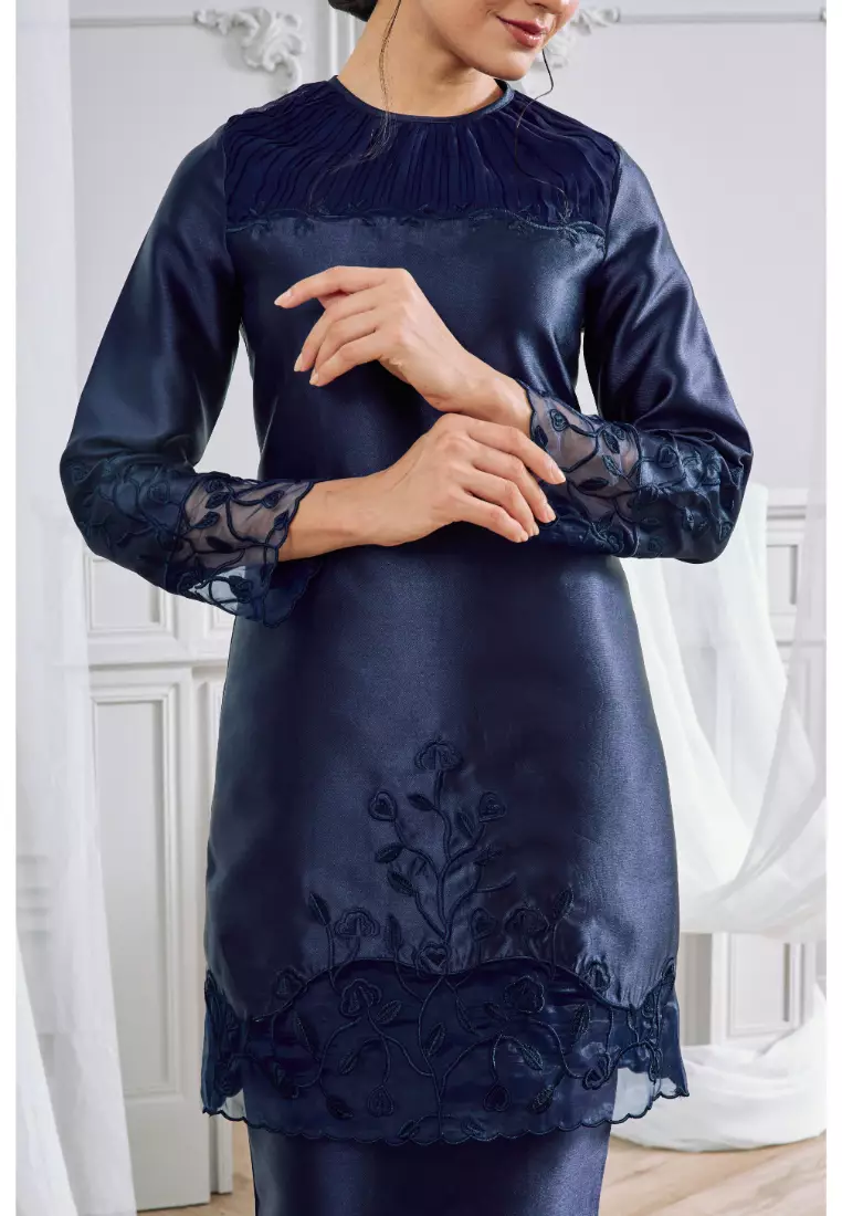 Kurung Moden Madina