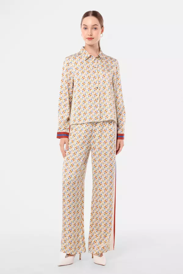 MINIMAL - Glow - Kemeja Satin Motif geometris - Beige Warna Beige