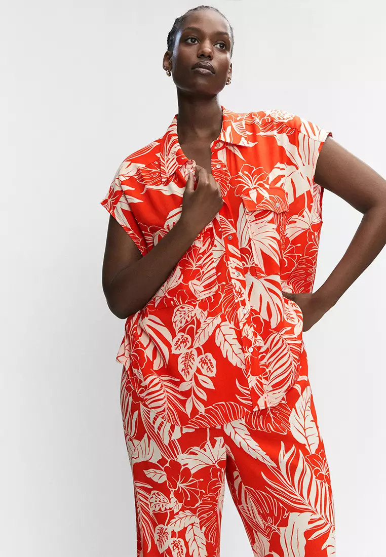 Red sales flowy shirt