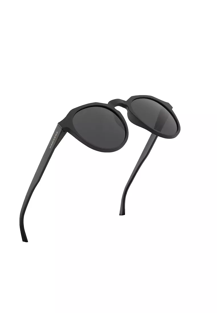 HAWKERS Black Dark WARWICK Sunglasses for Men and Women, Unisex UV400 Protection Official Product Designed in Spain