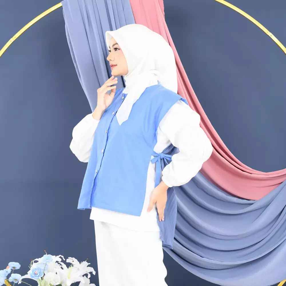 Adilla Vest - Soft Denim M19676 R27S2