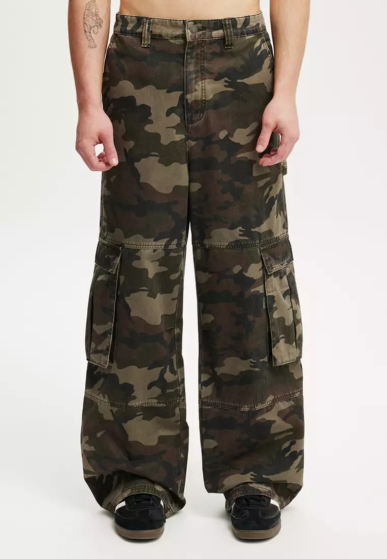 Super Baggy Cargo Pants