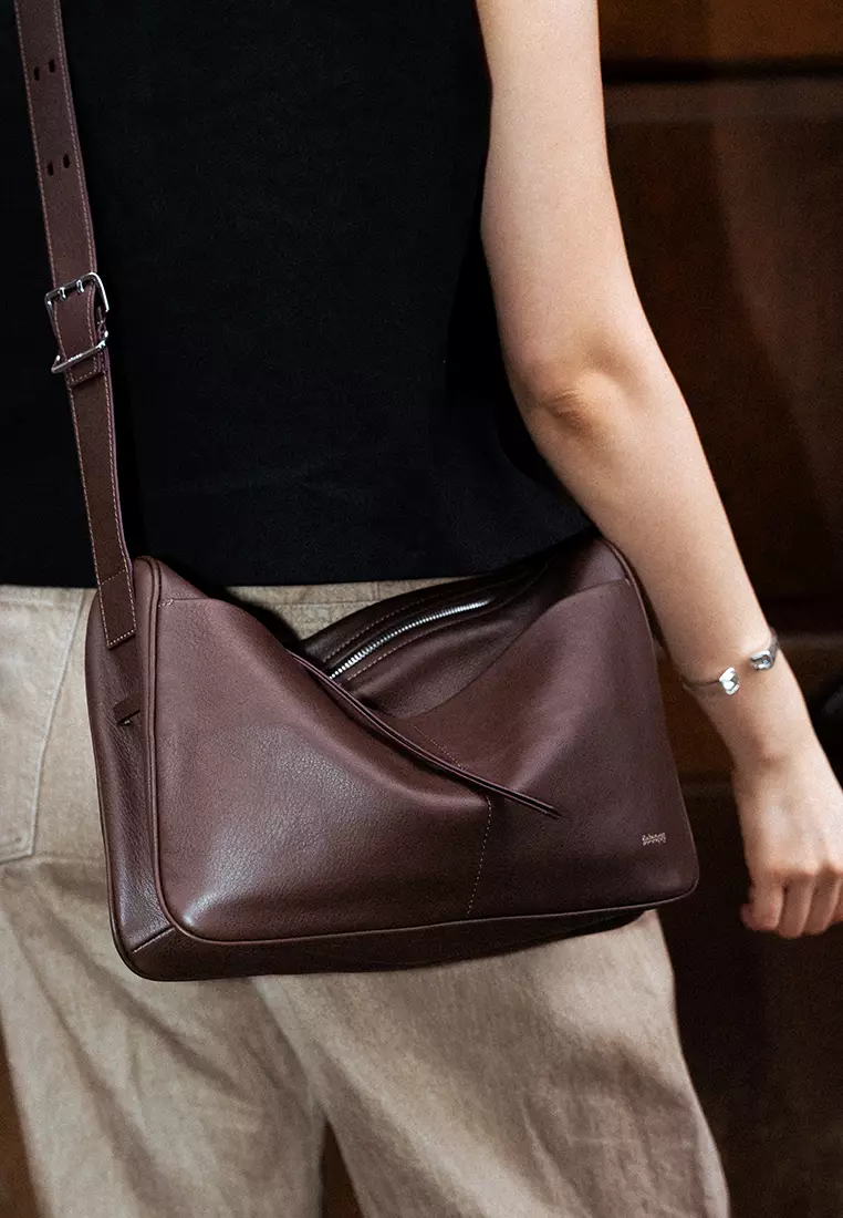 Slip Pockets Shoulder Bag - Cacao