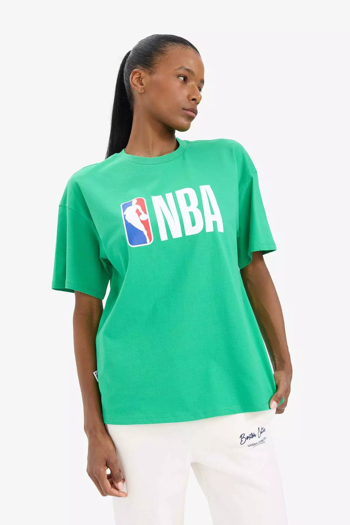 Fit Nba Wordmark 寬鬆闊管剪裁單車T恤 X2993Az25Sm