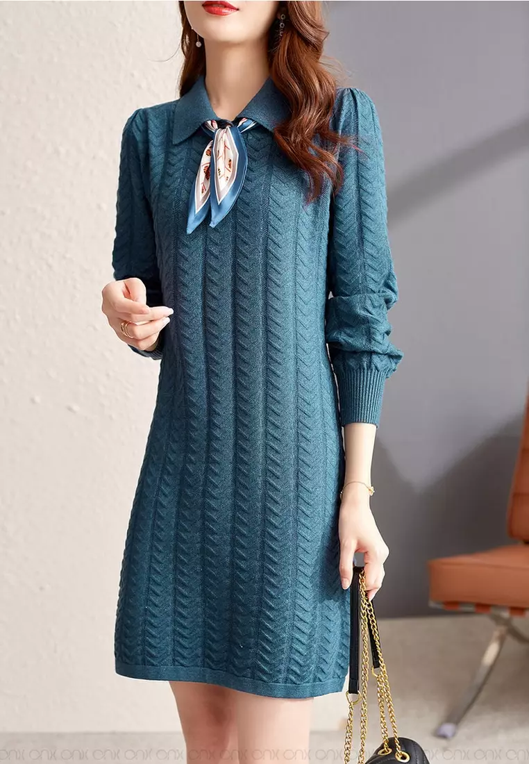 Elegant Wavy Woolen Dress (With Silk Scarf)