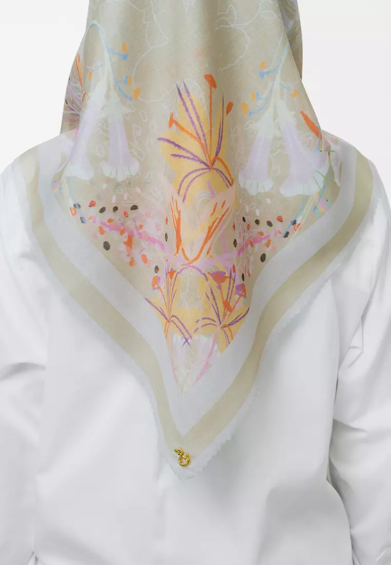Jenna and Kaia - Phalessa Scarf Sage - Hijab Motif Kerudung Segiempat