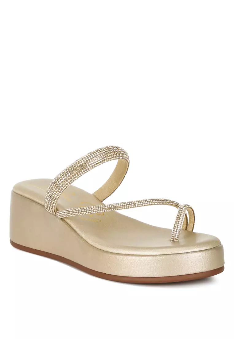 Sandal Slip On Berlian Imitasi Emas