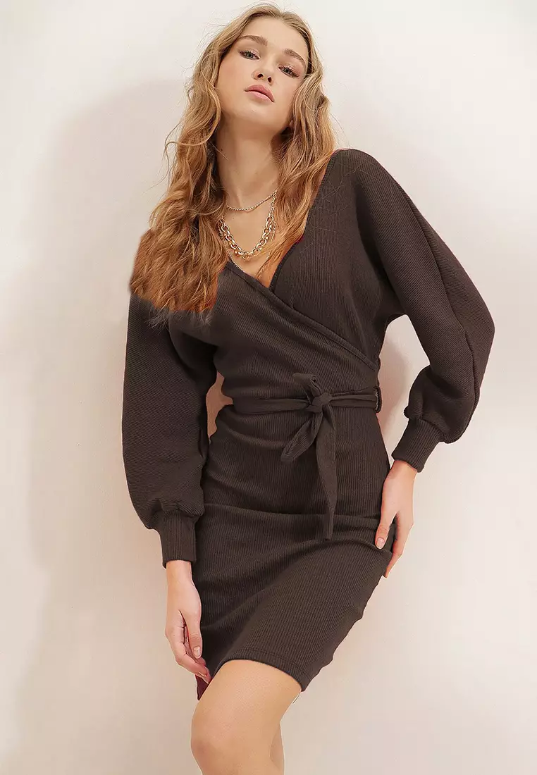 Women's Brown Double Breasted Batwing Sleeve Waist Belted Camisole Dress