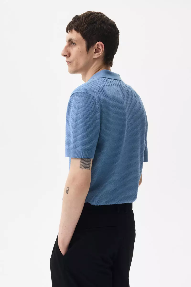 Slim Fit Textured polo shirt