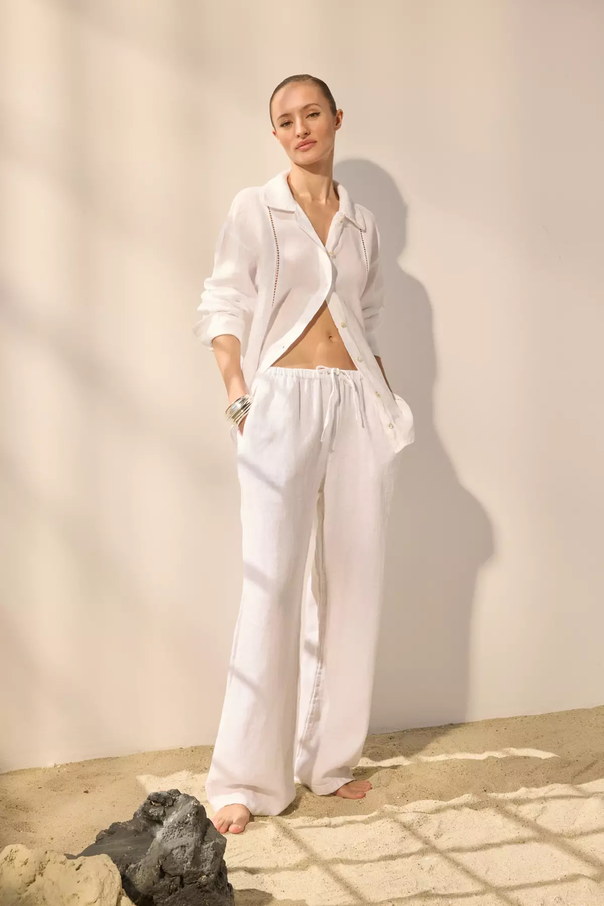 White 100% Linen Waist Elastic Normal Waist Wide Leg Trousers TWOSS25JE00244