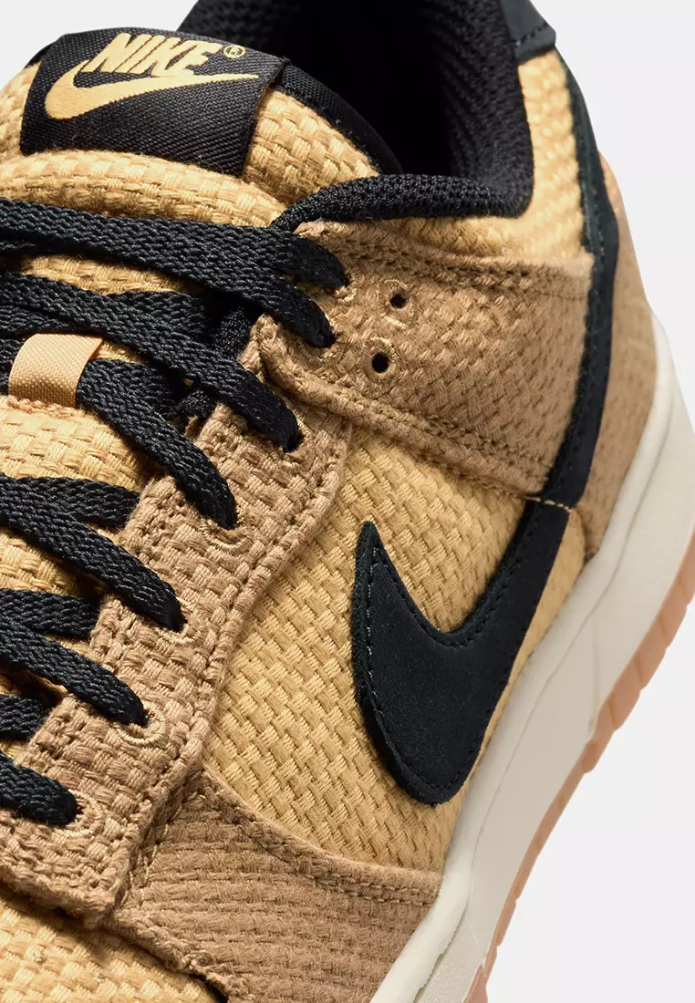 Dunk Low Retro SE Shoes