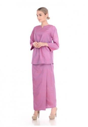 Buy SET LAURA Kurung Kedah Light Magenta from Qaseh Sofea in Pink at Zalora