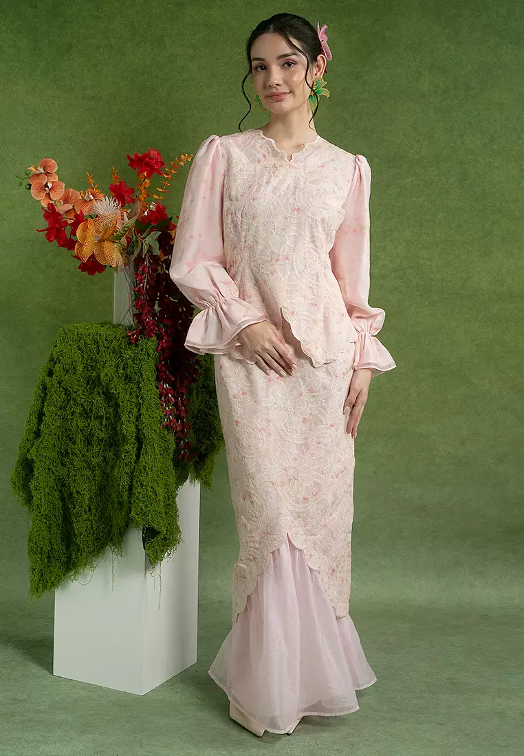 Eliana Embroidered Modern Kurung