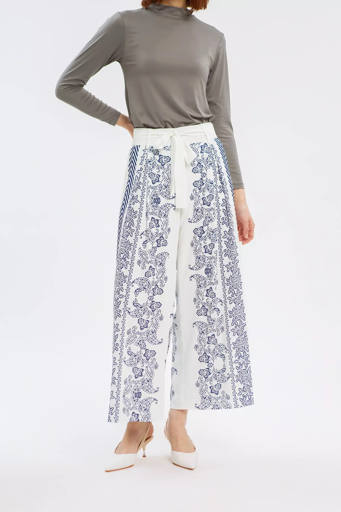 Minimal Zahra Pants White Blue Warna WHITE BLUE