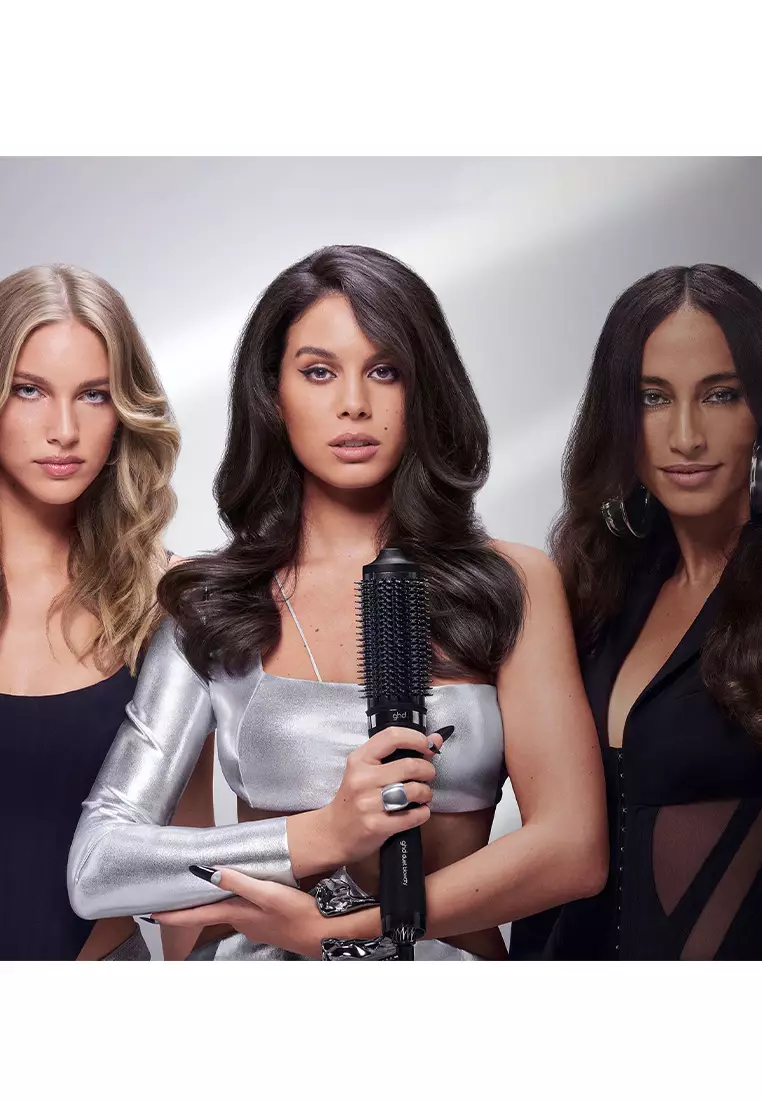NEW Duet Blowdry Hair Dryer - 2-in-1 hair dryer brush in Black, wet to blow dried with no heat damage¹ for easy and smooth blow dries.
