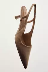 Beige Medium Dusty