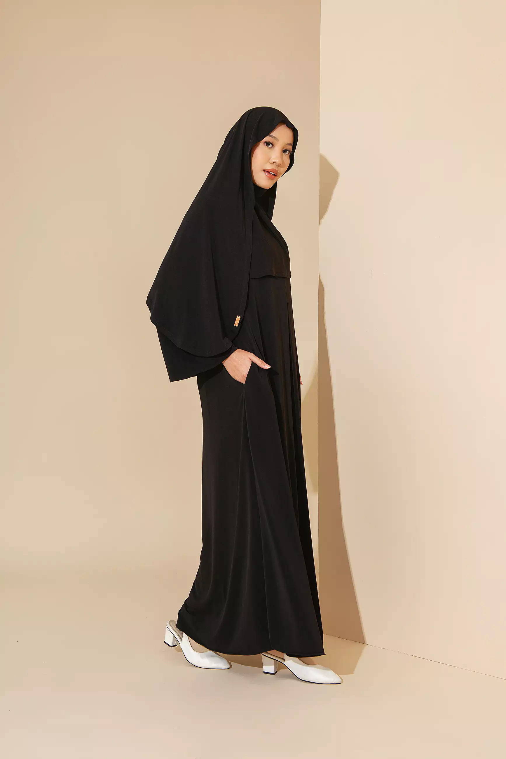 Sadiqa Abaya Set Black