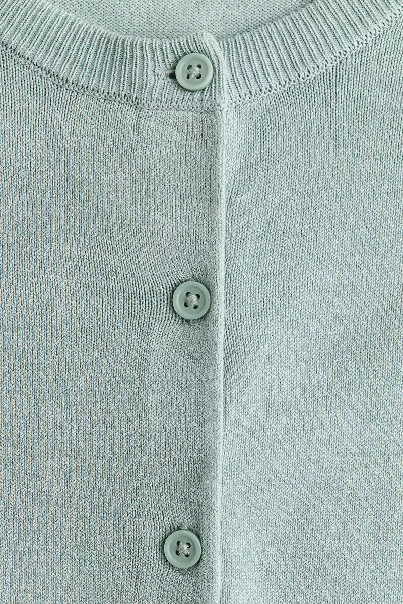 Fine-knit cardigan