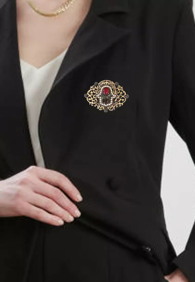 Protective Hand Diamante Brooch Bros Wanita Gold